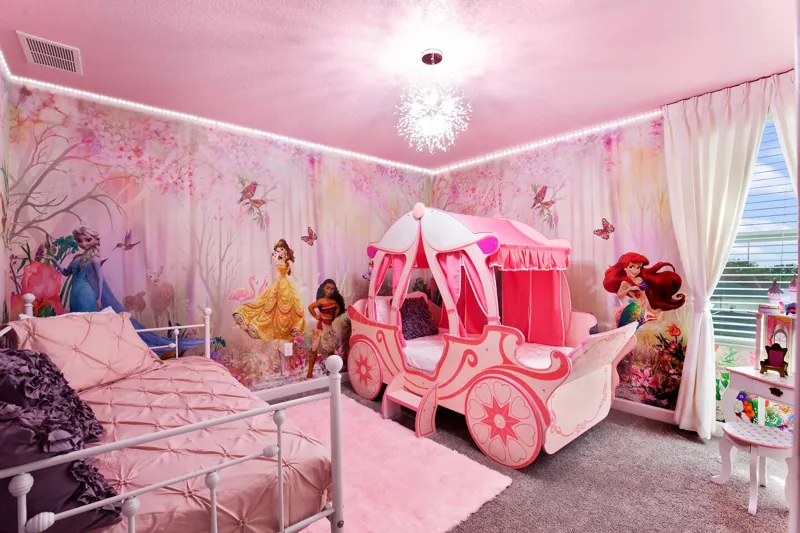 The princess carriage bed and daybed