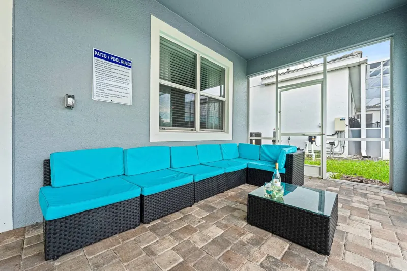 Patio lounge seating